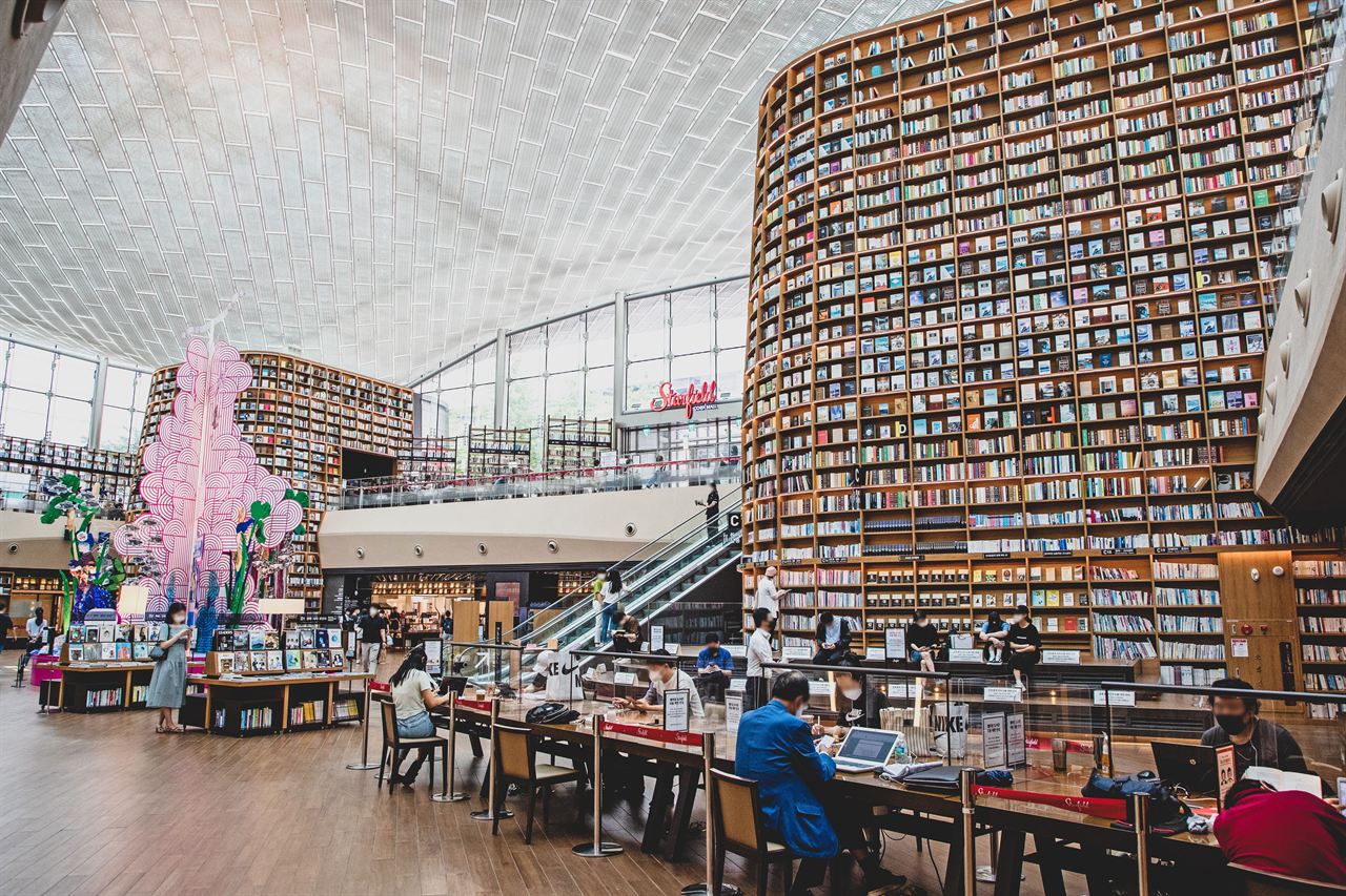 6 Best Hotels Near COEX & Samseong Station, Seoul