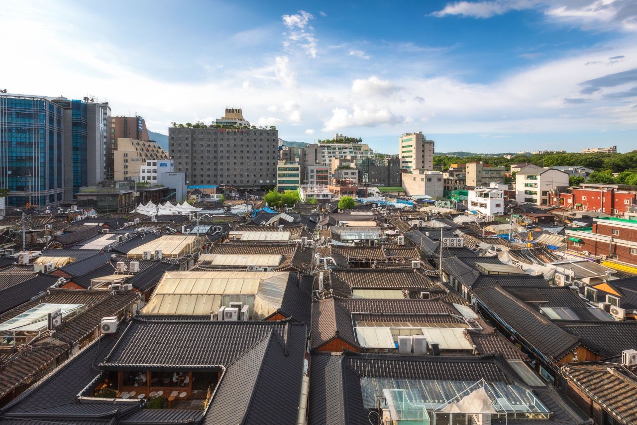 Where to Stay Near Jongno 3-ga Station: Best Hotels & Ikseon-dong