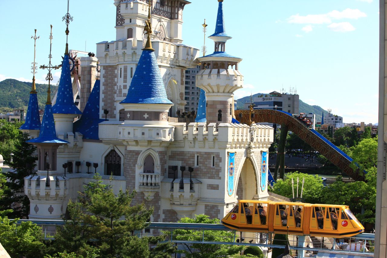Lotte World Adventure Seoul: Tickets & Jamsil Station Tips