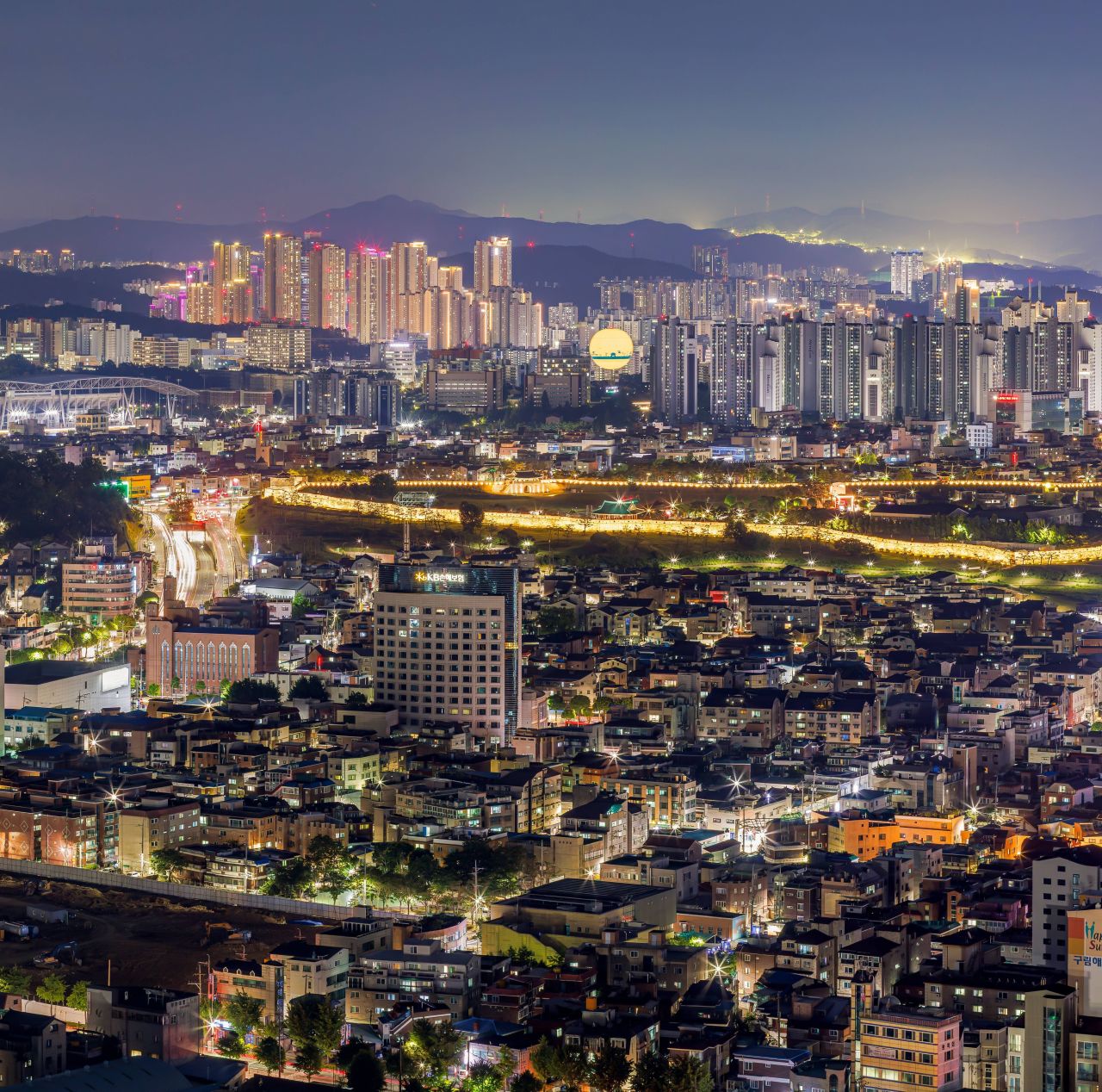 Where to Stay in Suwon: Best Hotels Near Hwaseong Fortress